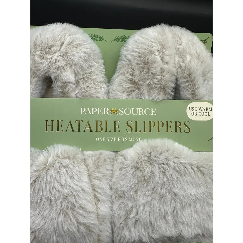 New PAPER SOURCE‎ Women’s Beige Sherpa HEATABLE SLIPPERS Lavender Infused OS - Picture 5 of 5